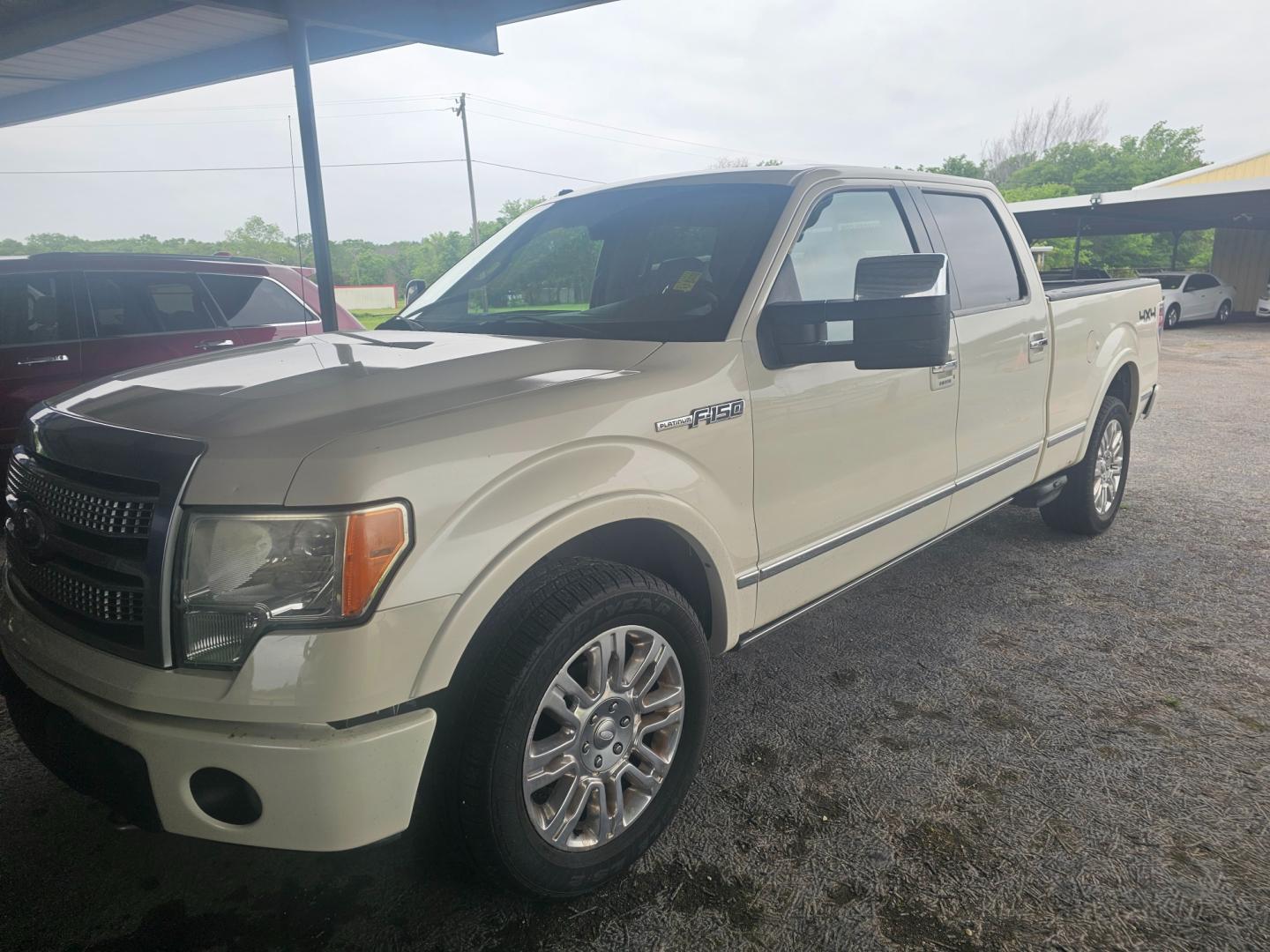 2009 WHITE Ford F-150 FX4 SuperCrew 5.5-ft. Bed 4WD (1FTPW14V49F) with an 5.4L V8 SOHC 24V FFV engine, 4-Speed Automatic transmission, located at 533 S Seven Points BLVD, Seven Points, TX, 75143, (430) 255-4030, 32.313999, -96.209351 - Photo#0